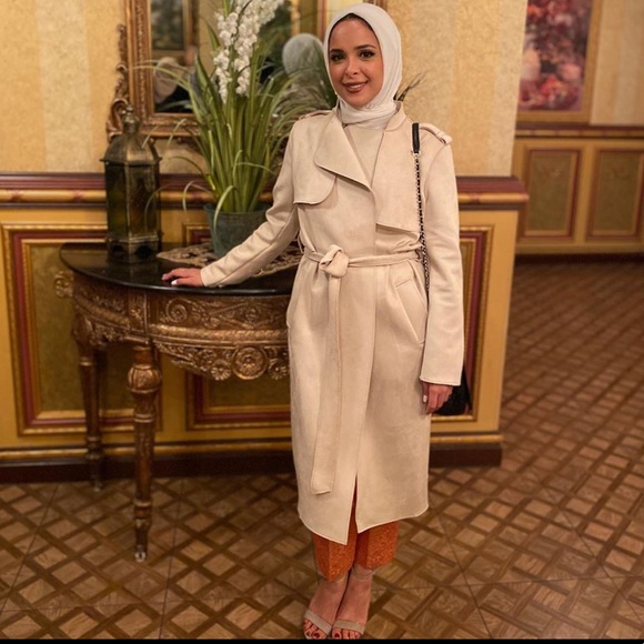 Meet your Posher, Hiam - Picture 1 of 1